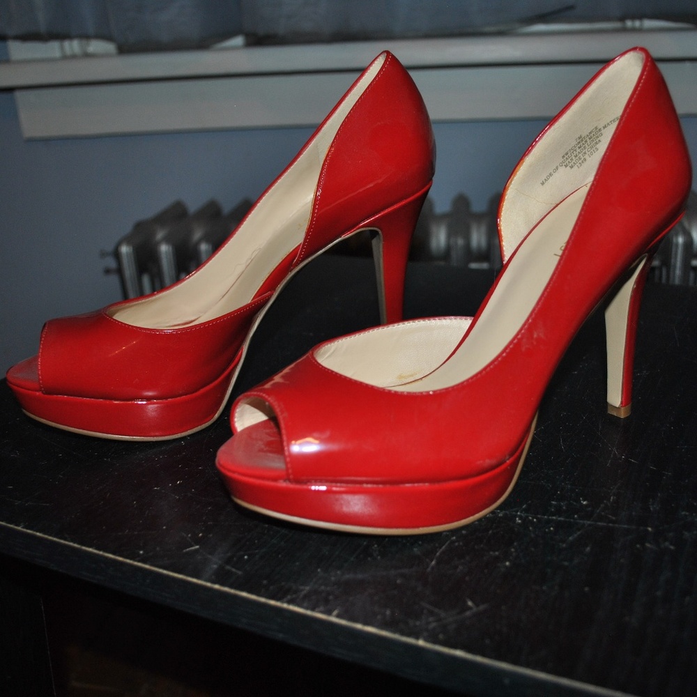 NEVER WORN! Size 7 - Nine West Open Toe Heels